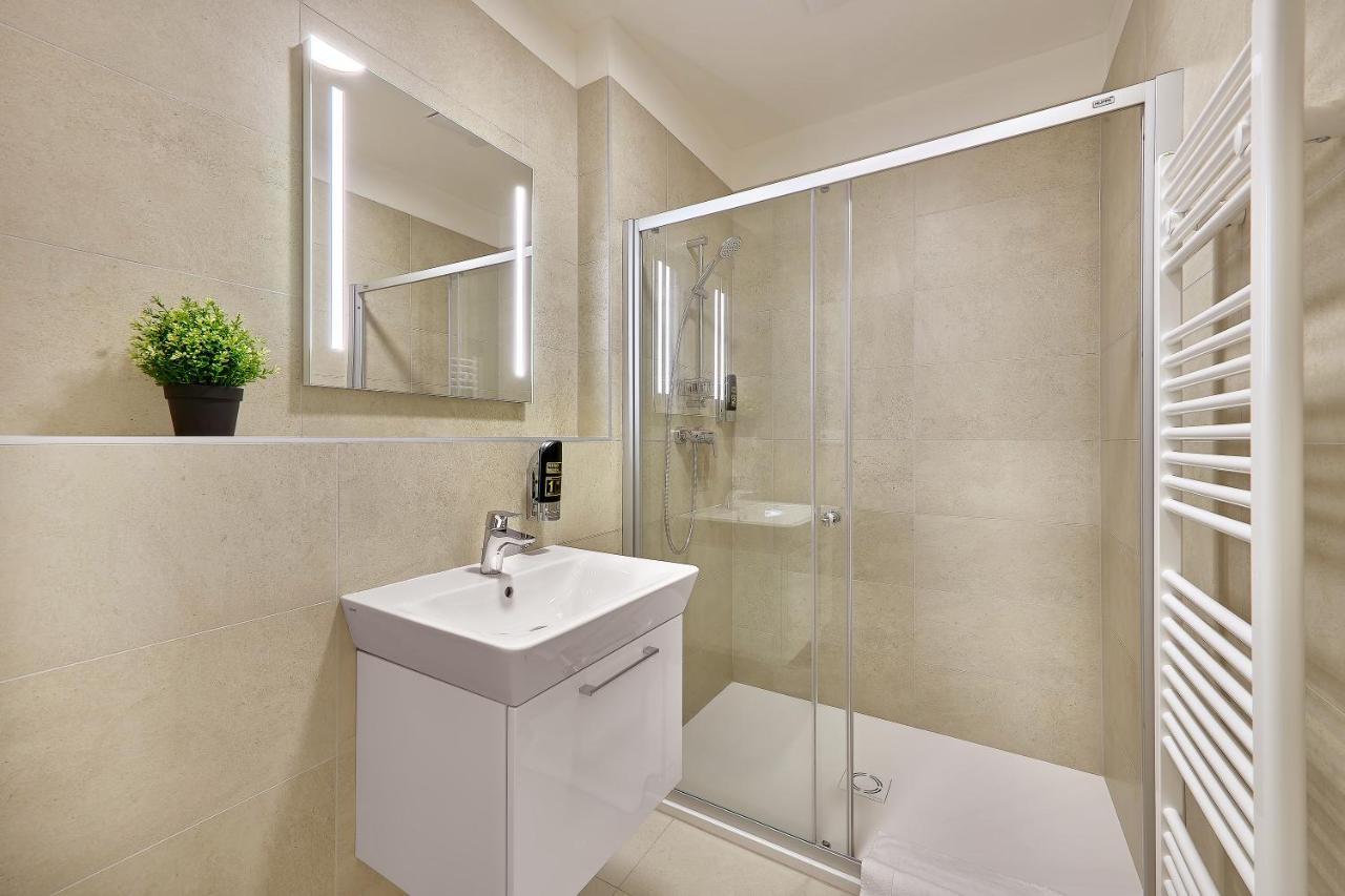 Downtown Suites Rubesova Praha Eksteriør bilde