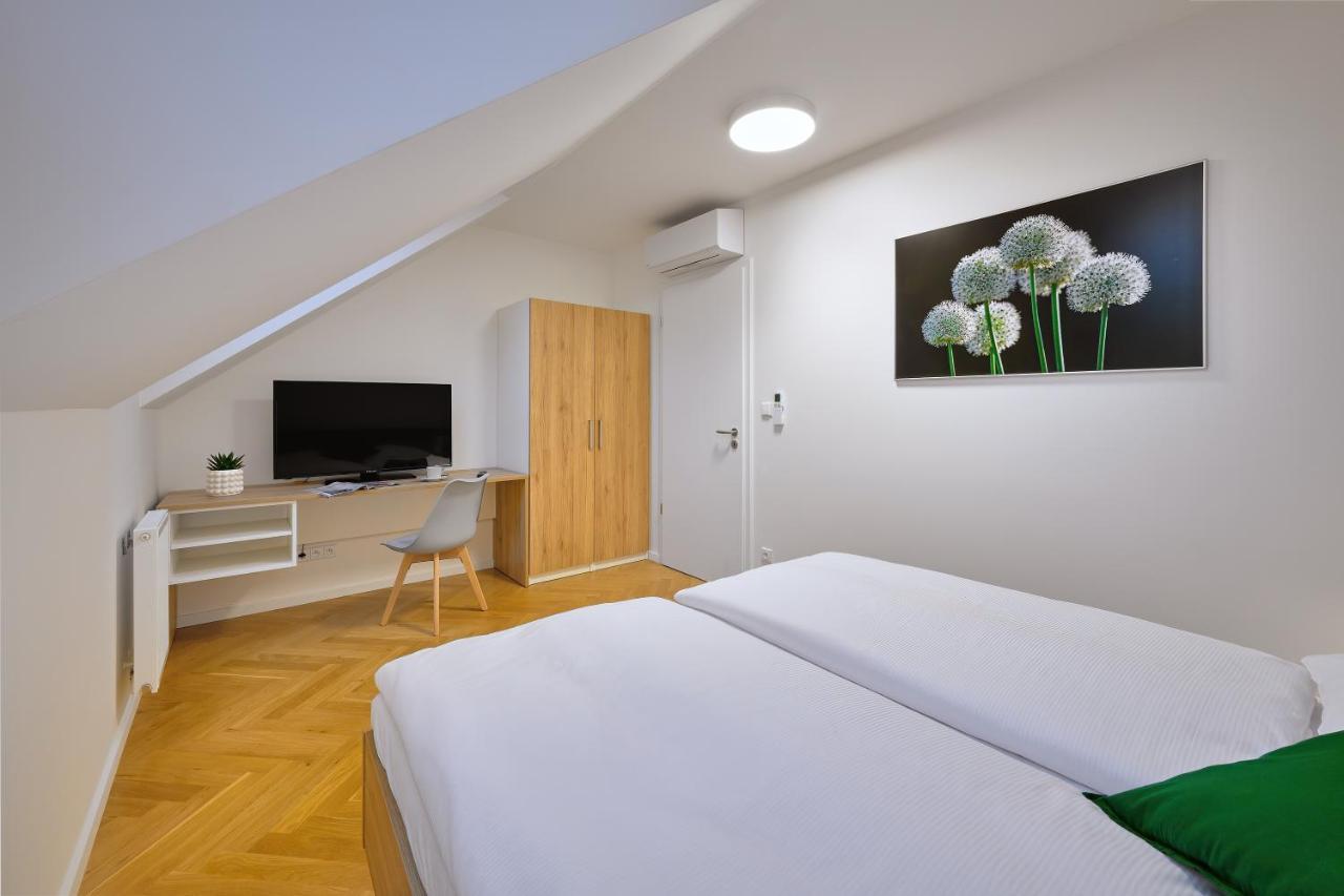 Downtown Suites Rubesova Praha Eksteriør bilde