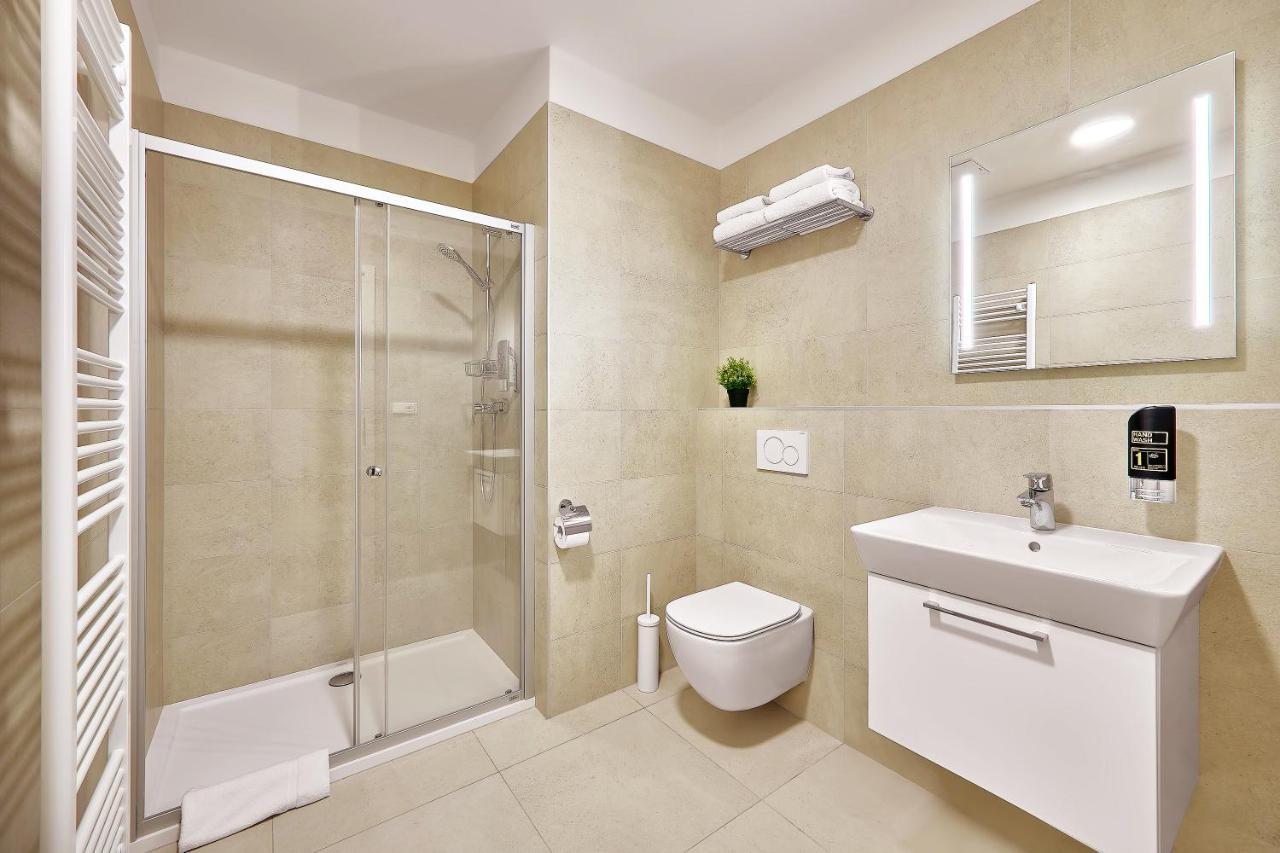 Downtown Suites Rubesova Praha Eksteriør bilde
