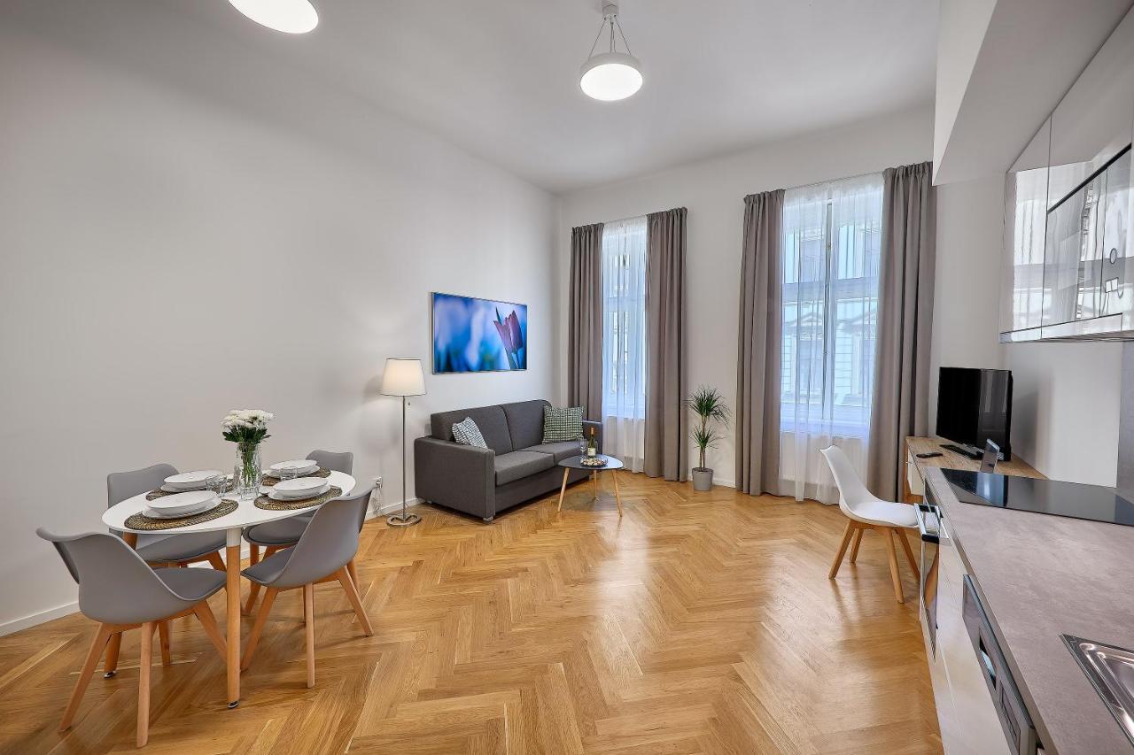 Downtown Suites Rubesova Praha Eksteriør bilde