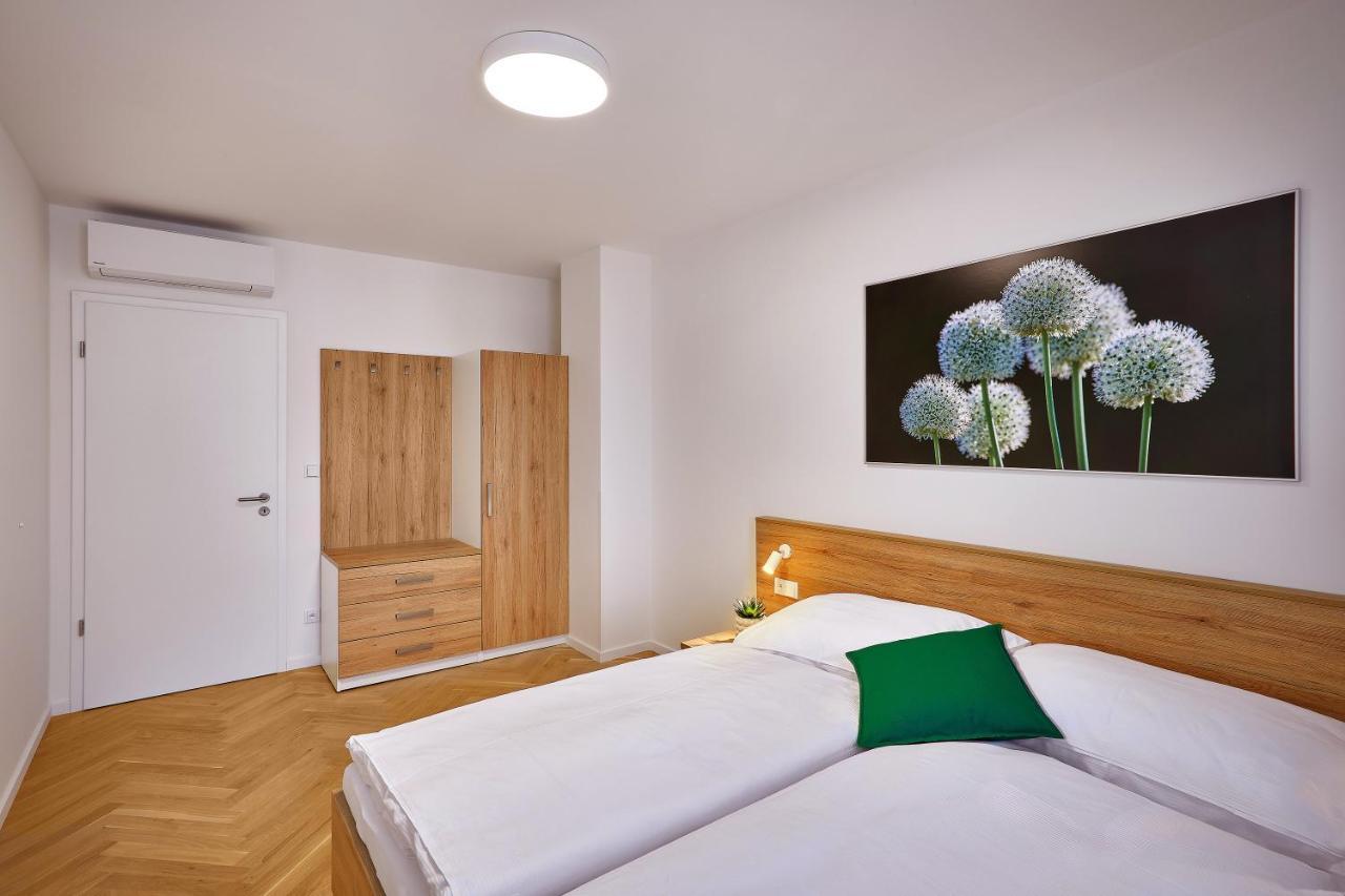 Downtown Suites Rubesova Praha Eksteriør bilde