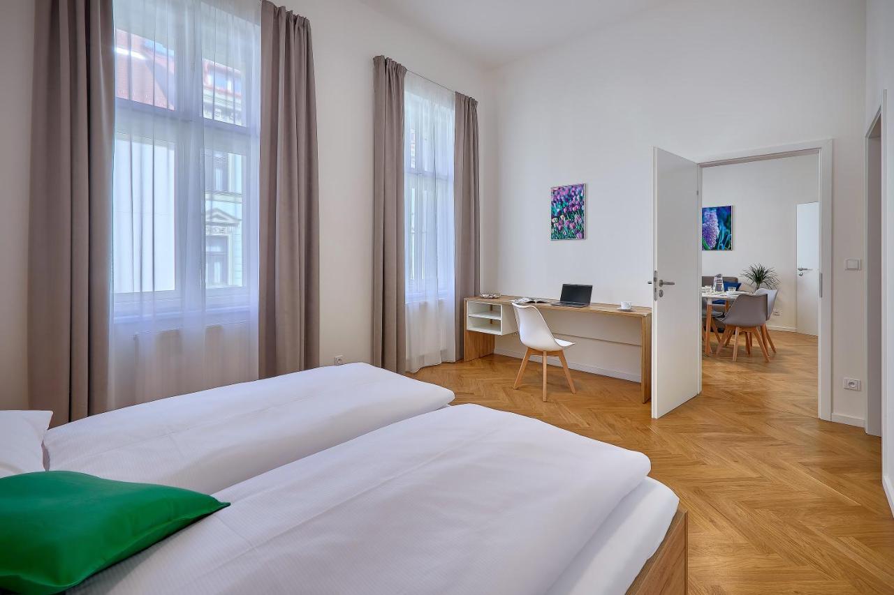 Downtown Suites Rubesova Praha Eksteriør bilde