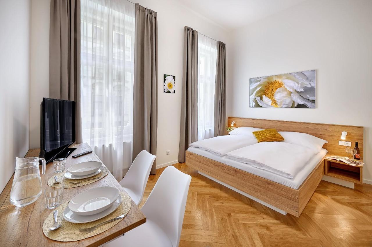 Downtown Suites Rubesova Praha Eksteriør bilde